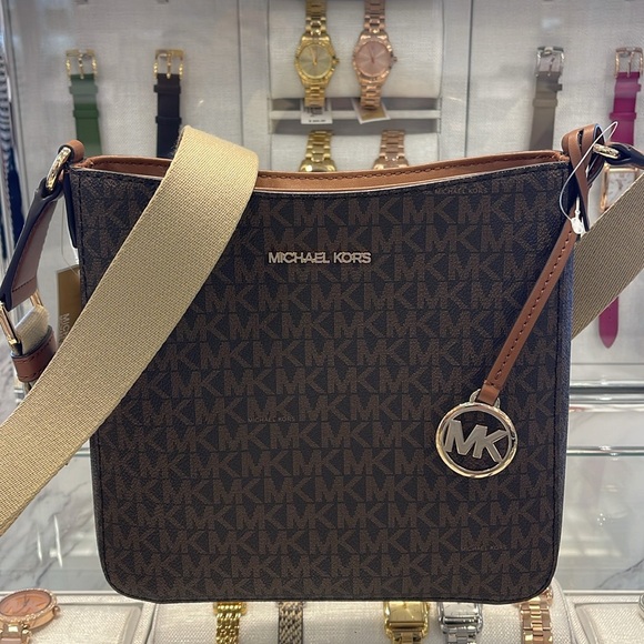 MICHAEL KORS
Jet Set Travel Small Signature Logo Messenger Bag
Brown 
NWT - Picture 16 of 16